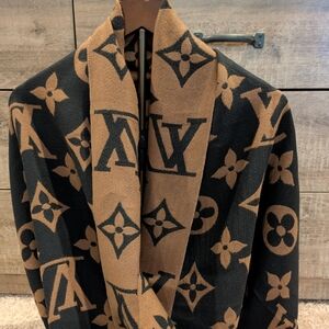 Louis Vuitton Black and Tan Monogram Scarf Cashmere And Silk